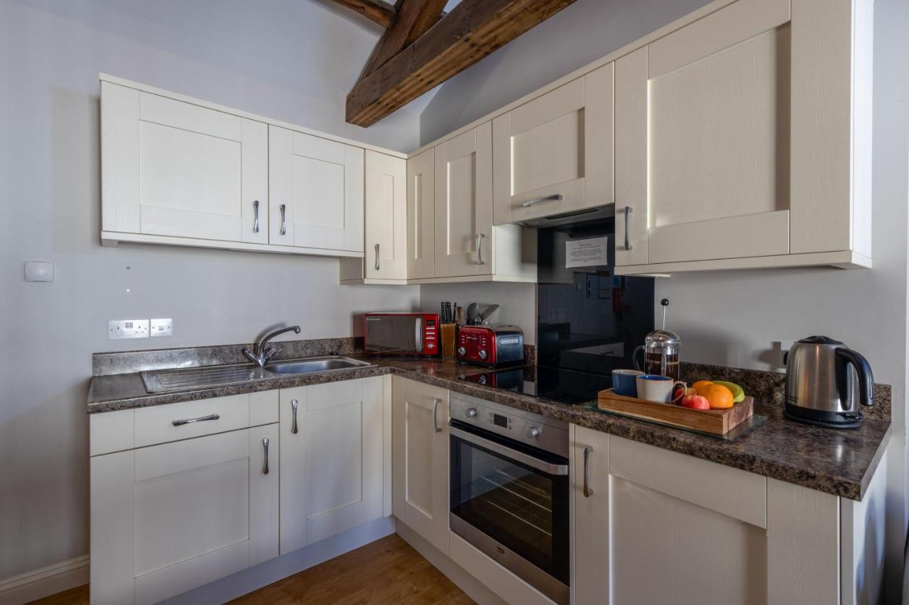 Brampton Holiday Homes - The Mews Apartment Esterno foto